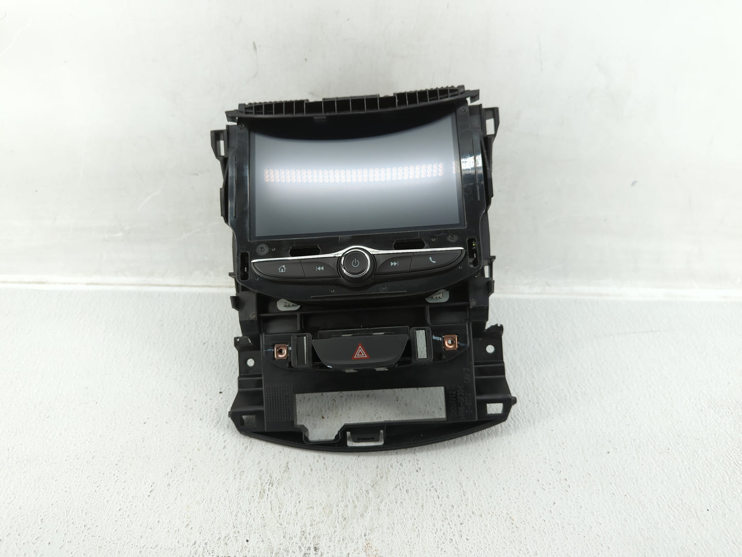 2017-2018 Chevrolet Cruze Radio Control Panel - Oemusedautoparts1.com