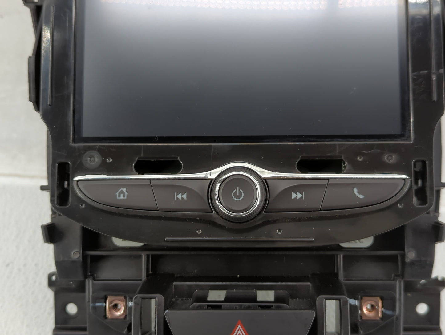 2017-2018 Chevrolet Cruze Radio Control Panel - Oemusedautoparts1.com