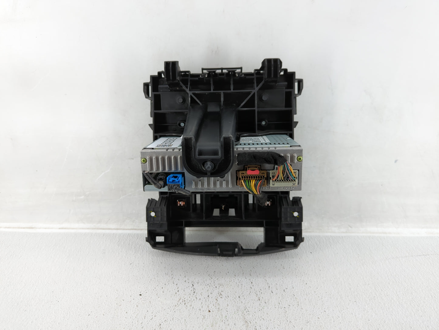 2017-2018 Chevrolet Cruze Radio Control Panel - Oemusedautoparts1.com