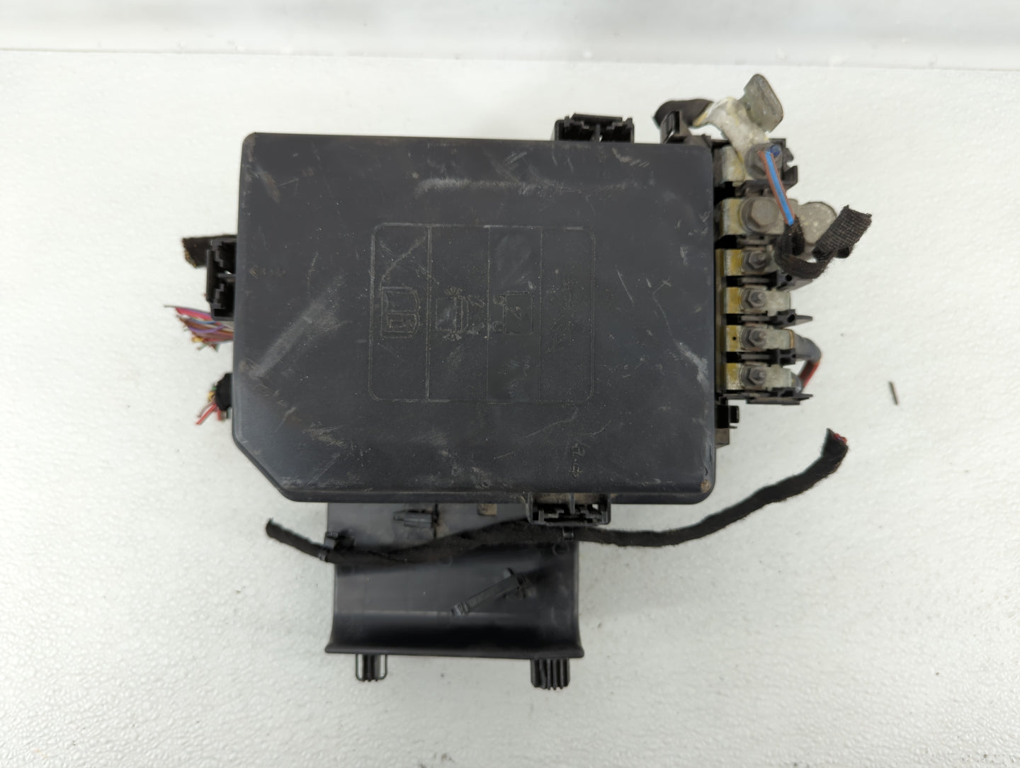 2018 Chevrolet Cruze Fusebox Fuse Box Panel Relay Module P/N:39049563 Fits OEM Used Auto Parts - Oemusedautoparts1.com