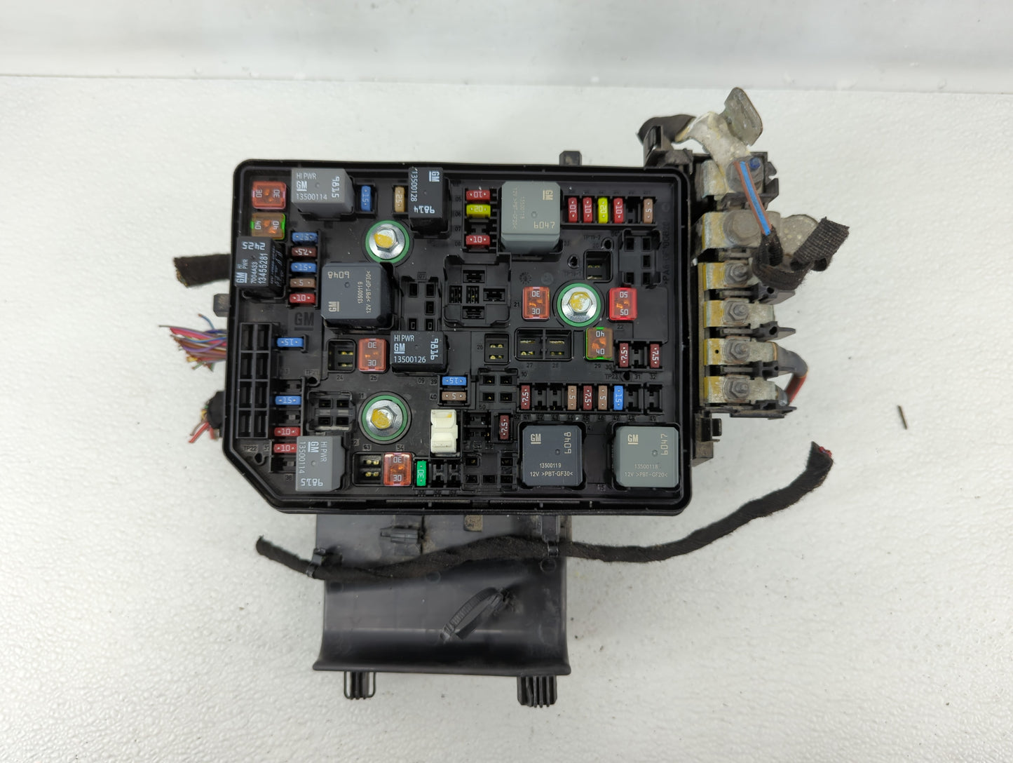 2018 Chevrolet Cruze Fusebox Fuse Box Panel Relay Module P/N:39049563 Fits OEM Used Auto Parts - Oemusedautoparts1.com