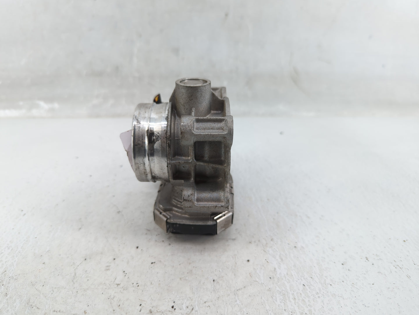 2017-2019 Chevrolet Cruze Throttle Body P/N:12671379AA Fits Fits 2016 2017 2018 2019 2020 2021 2022 OEM Used Auto Parts - Oe