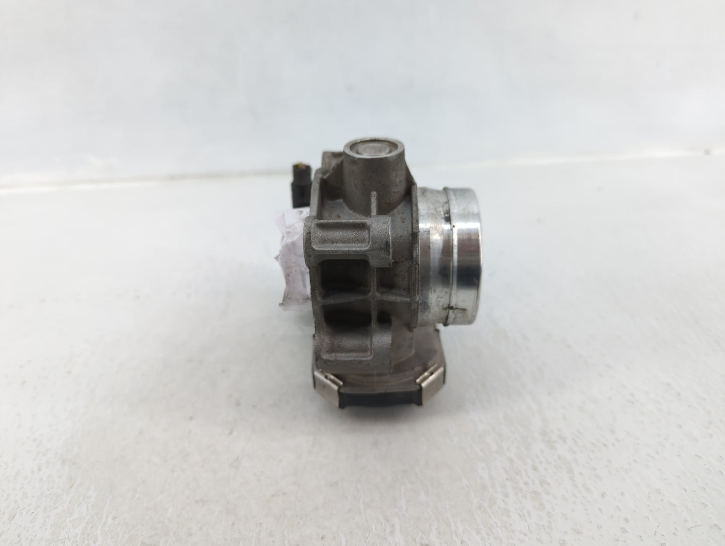 2017-2019 Chevrolet Cruze Throttle Body P/N:55496779AA Fits Fits 2017 2018 2019 OEM Used Auto Parts - Oemusedautoparts1.com