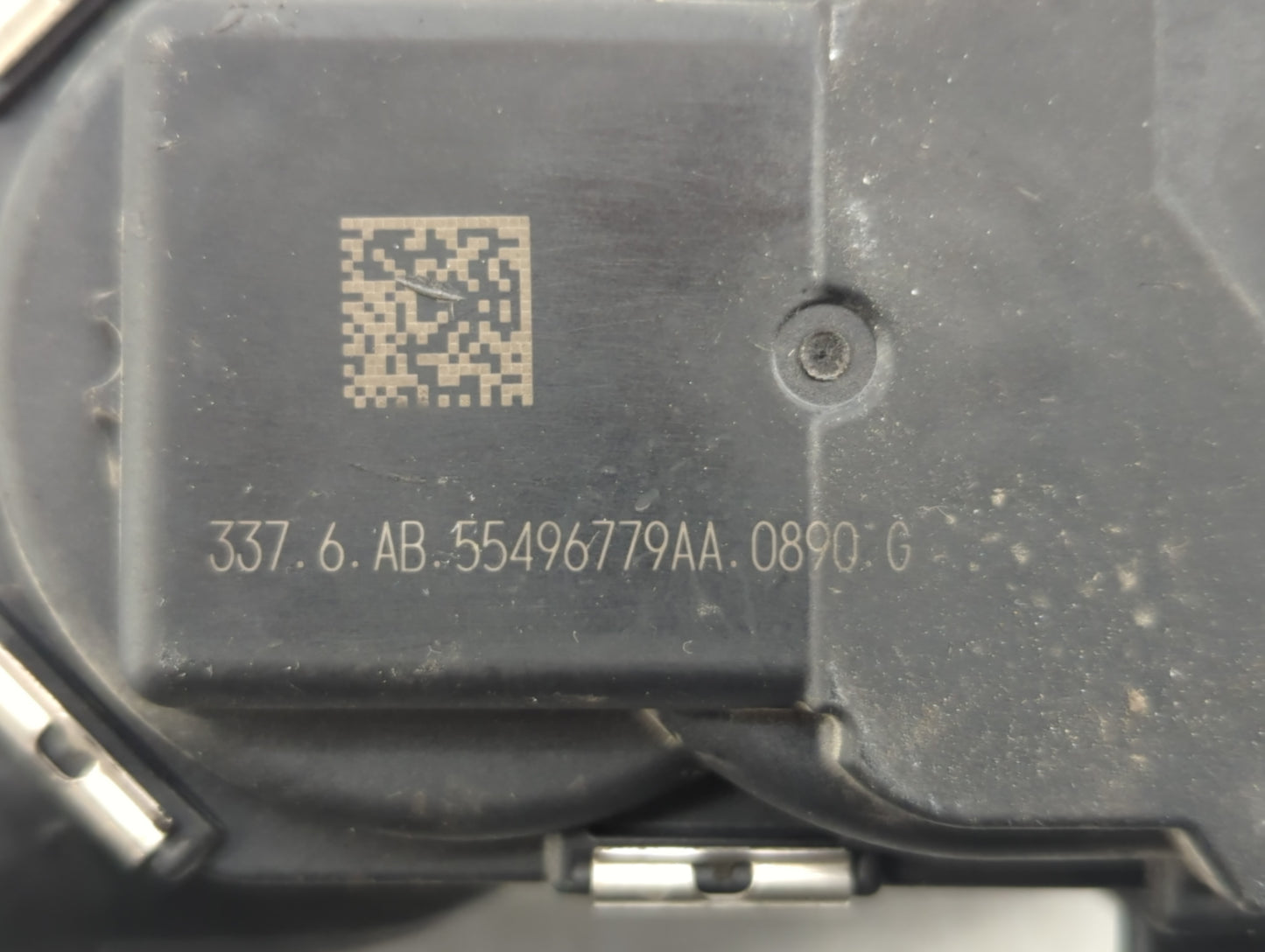 2017-2019 Chevrolet Cruze Throttle Body P/N:55496779AA Fits Fits 2017 2018 2019 OEM Used Auto Parts - Oemusedautoparts1.com