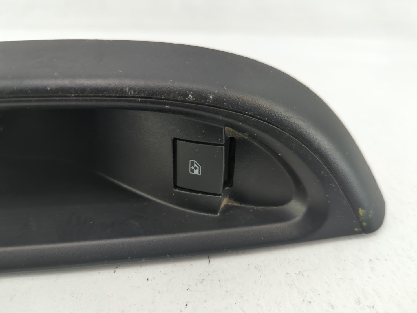 2016-2019 Chevrolet Cruze Master Power Window Switch Replacement Driver Side Left P/N:13423091 Fits OEM Used Auto Parts - Oe