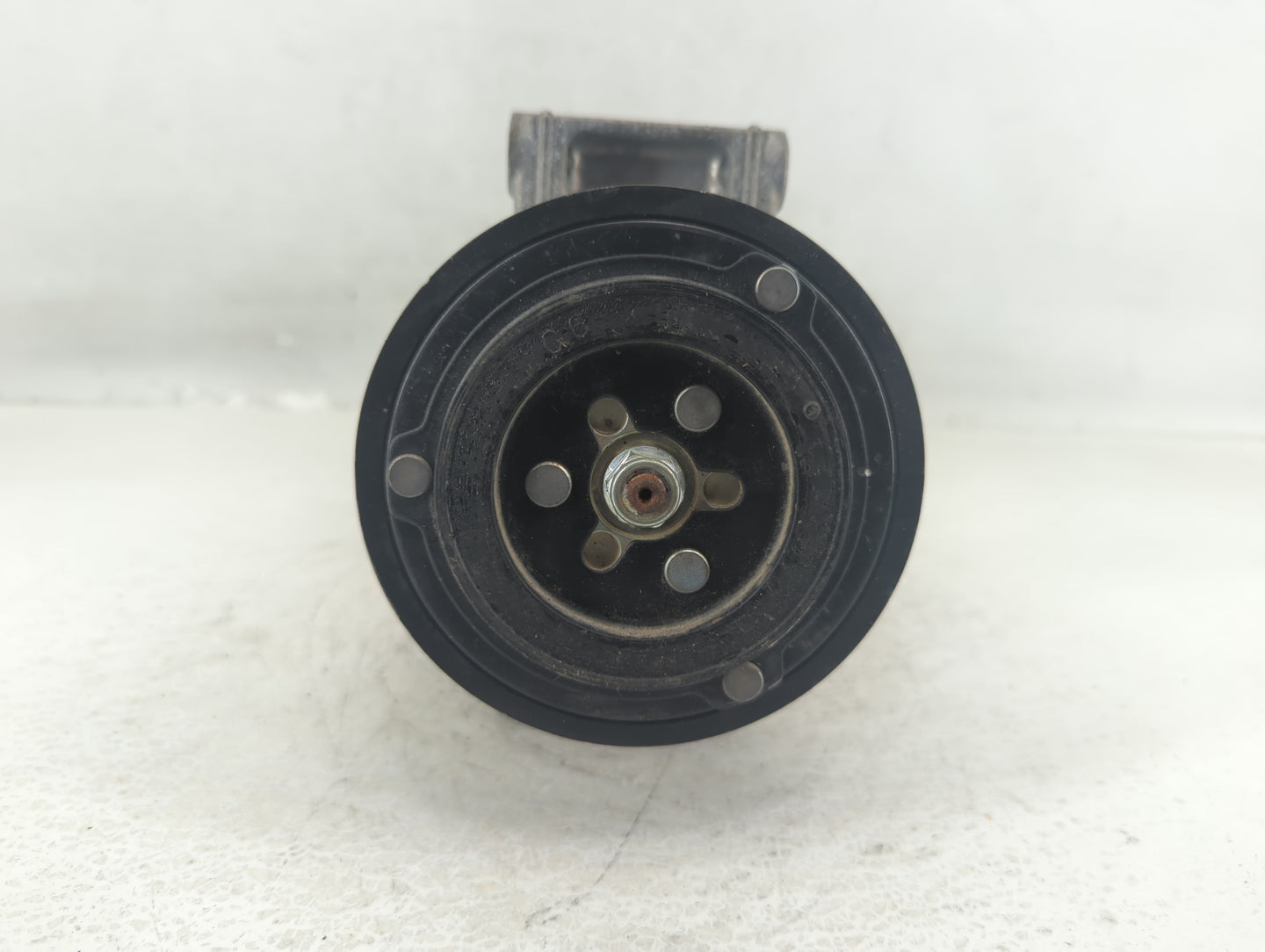 2018-2018 Chevrolet Cruze Air Conditioning A/c Ac Compressor Oem - Oemusedautoparts1.com