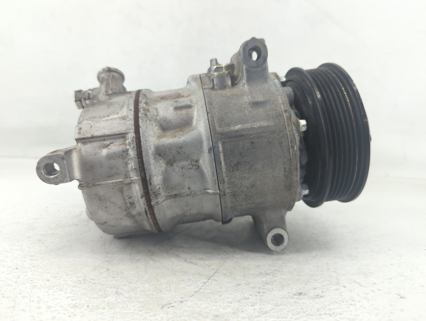 2018-2018 Chevrolet Cruze Air Conditioning A/c Ac Compressor Oem - Oemusedautoparts1.com