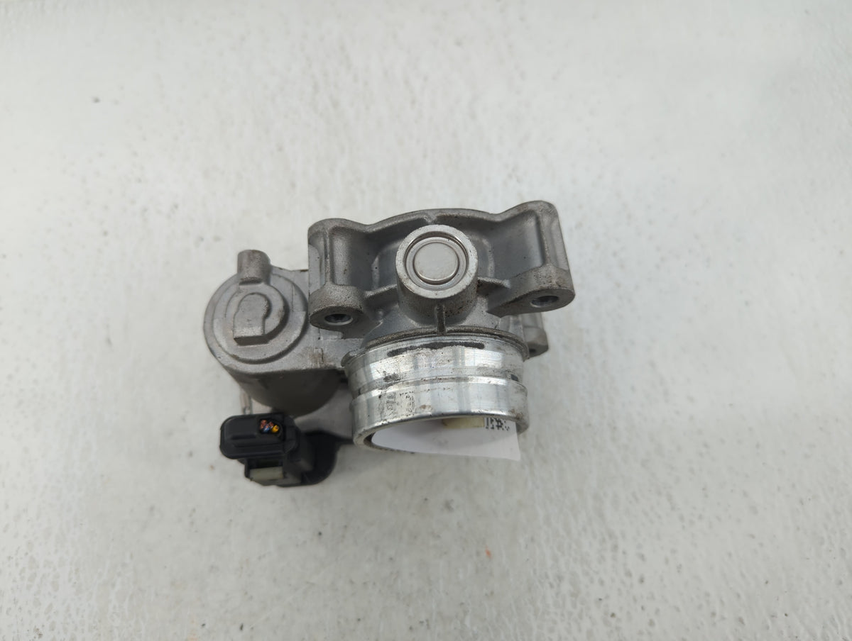 2017-2018 Chevrolet Cruze Throttle Body P/N:12671379AA Fits Fits 2017 2018 OEM Used Auto Parts - Oemusedautoparts1.com