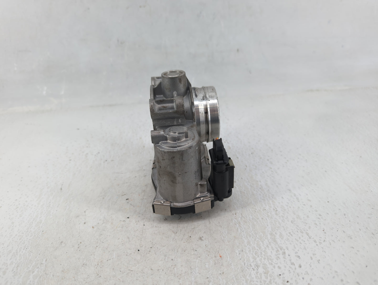 2018 Chevrolet Cruze Throttle Body P/N:12671379AA Fits OEM Used Auto Parts - Oemusedautoparts1.com