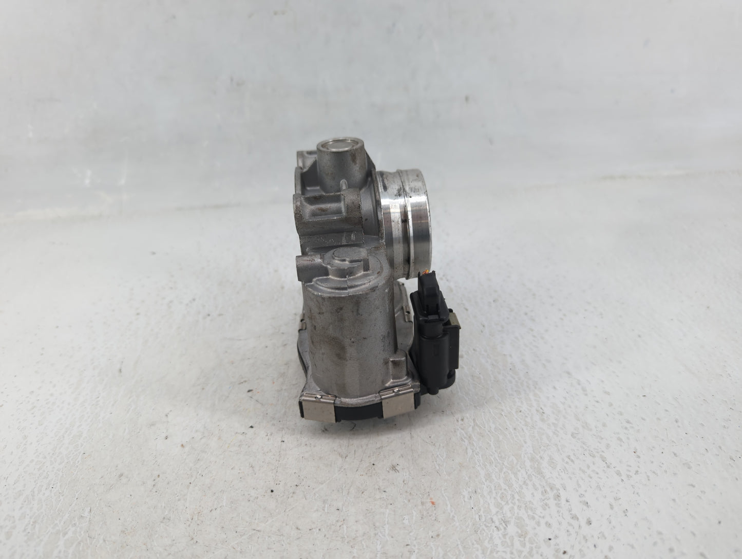 2018 Chevrolet Cruze Throttle Body P/N:12671379AA Fits OEM Used Auto Parts - Oemusedautoparts1.com