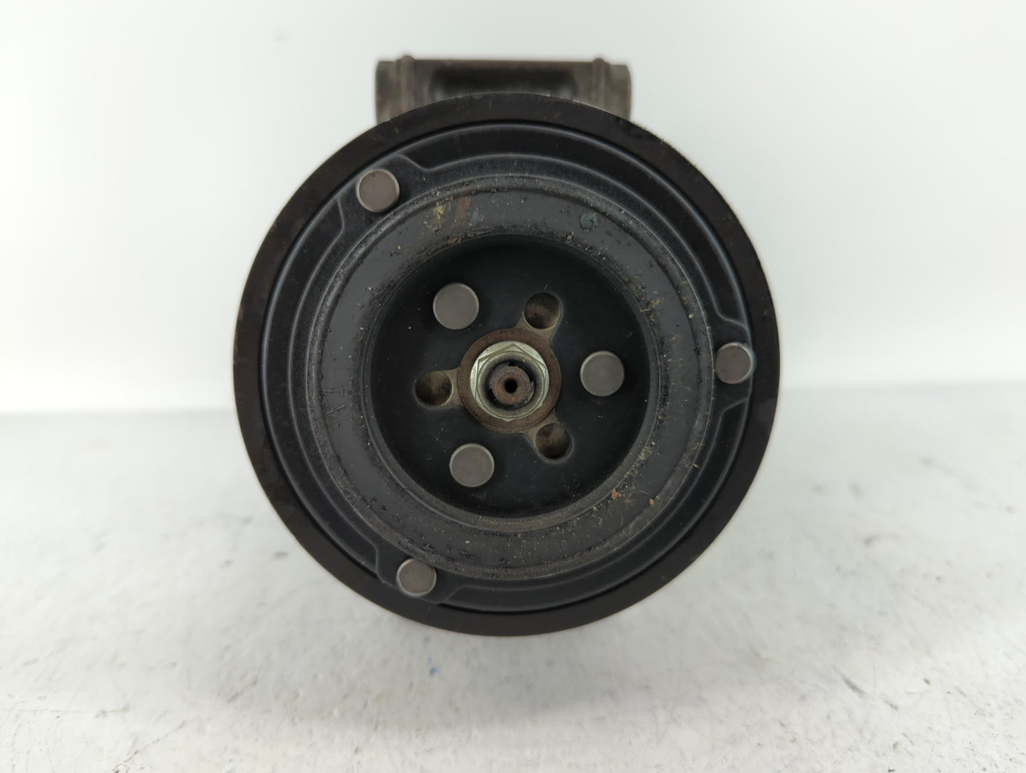 2018-2018 Chevrolet Cruze Air Conditioning A/c Ac Compressor Oem - Oemusedautoparts1.com