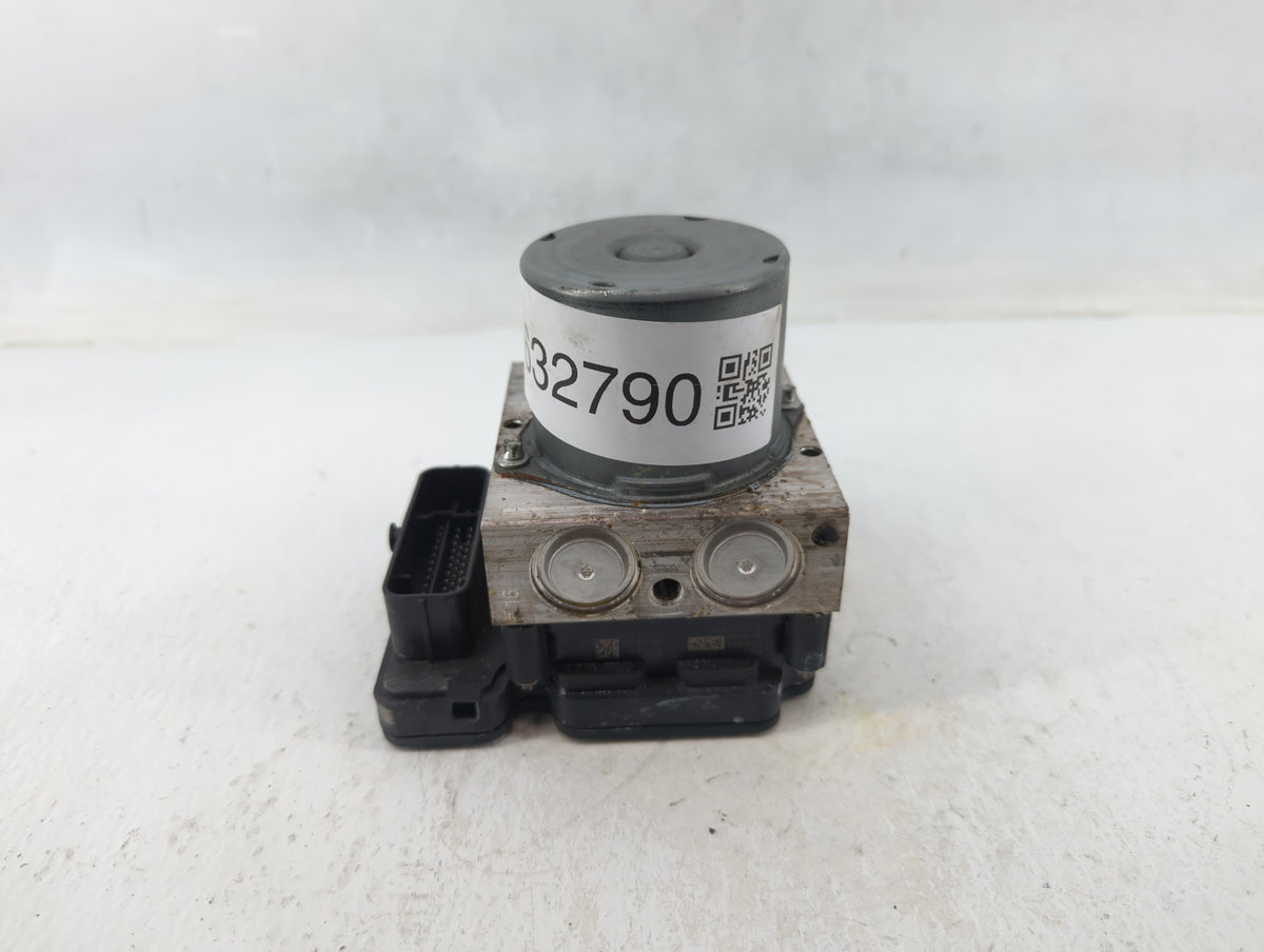 2018 Chevrolet Cruze Anti-Lock Brake ABS Pump Module Actuator OEM P/N:065055766 Fits OEM Used Auto Parts - Oemusedautoparts1