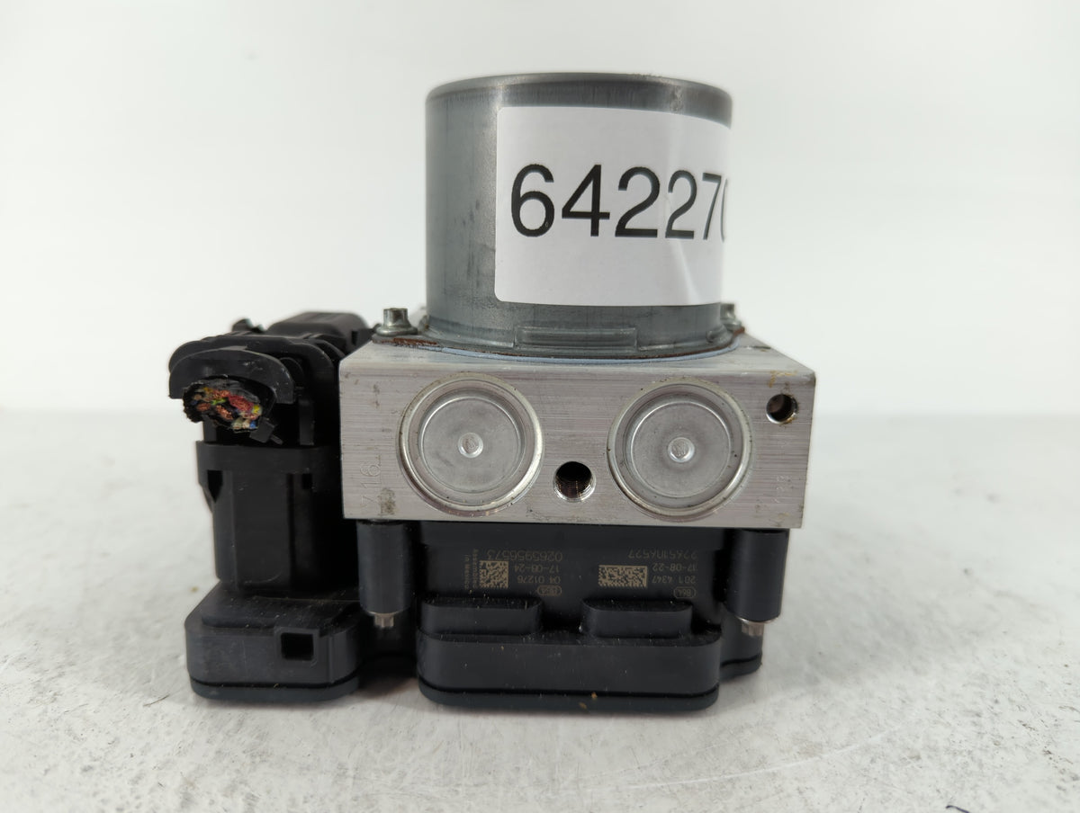 2018 Chevrolet Cruze Anti-Lock Brake ABS Pump Module Actuator OEM P/N:174028 170828, 269 827 Fits OEM Used Auto Parts - Oemu
