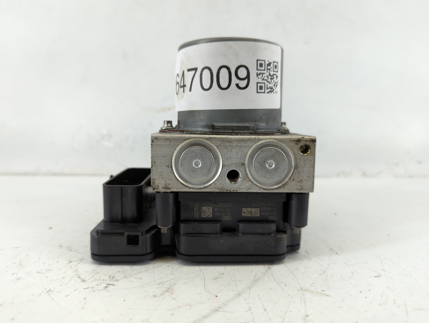 2018 Chevrolet Cruze ABS Pump Control Module Replacement P/N:3912 0572 Fits OEM Used Auto Parts - Oemusedautoparts1.com