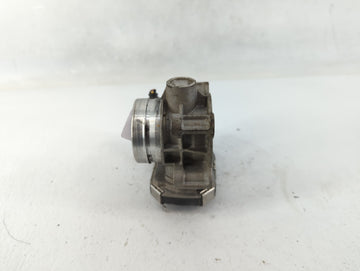 2017-2019 Chevrolet Cruze Throttle Body P/N:AA12671879AA Fits Fits 2016 2017 2018 2019 2020 2021 2022 OEM Used Auto Parts