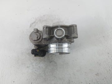 2017-2019 Chevrolet Cruze Throttle Body P/N:12671379AA Fits Fits 2016 2017 2018 2019 2020 2021 2022 OEM Used Auto Parts