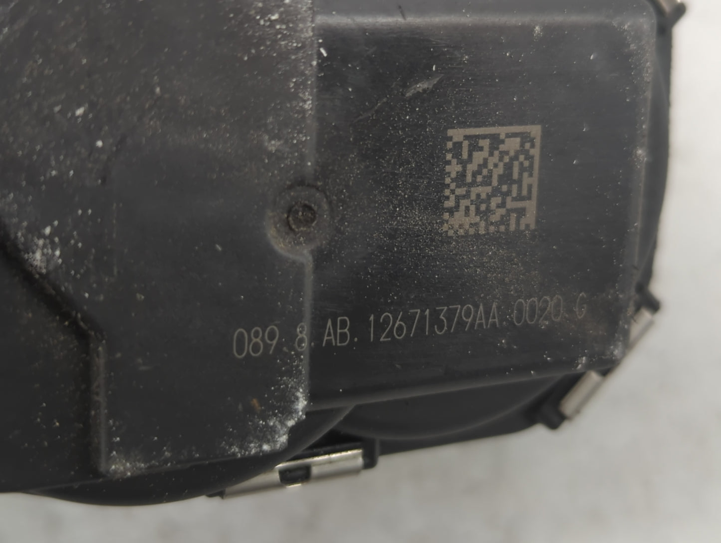 2017-2019 Chevrolet Cruze Throttle Body P/N:12671379AA Fits Fits 2016 2017 2018 2019 2020 2021 2022 OEM Used Auto Parts - Oe