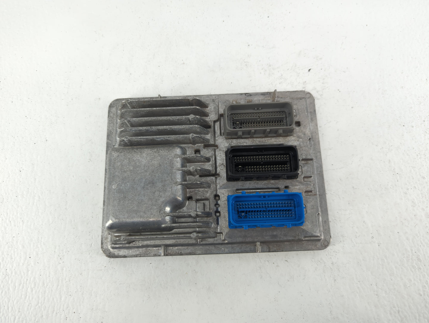 2017-2019 Chevrolet Cruze PCM Engine Control Computer ECU ECM PCU OEM P/N:12688973 Fits Fits 2017 2018 2019 2020 2021 2022 O