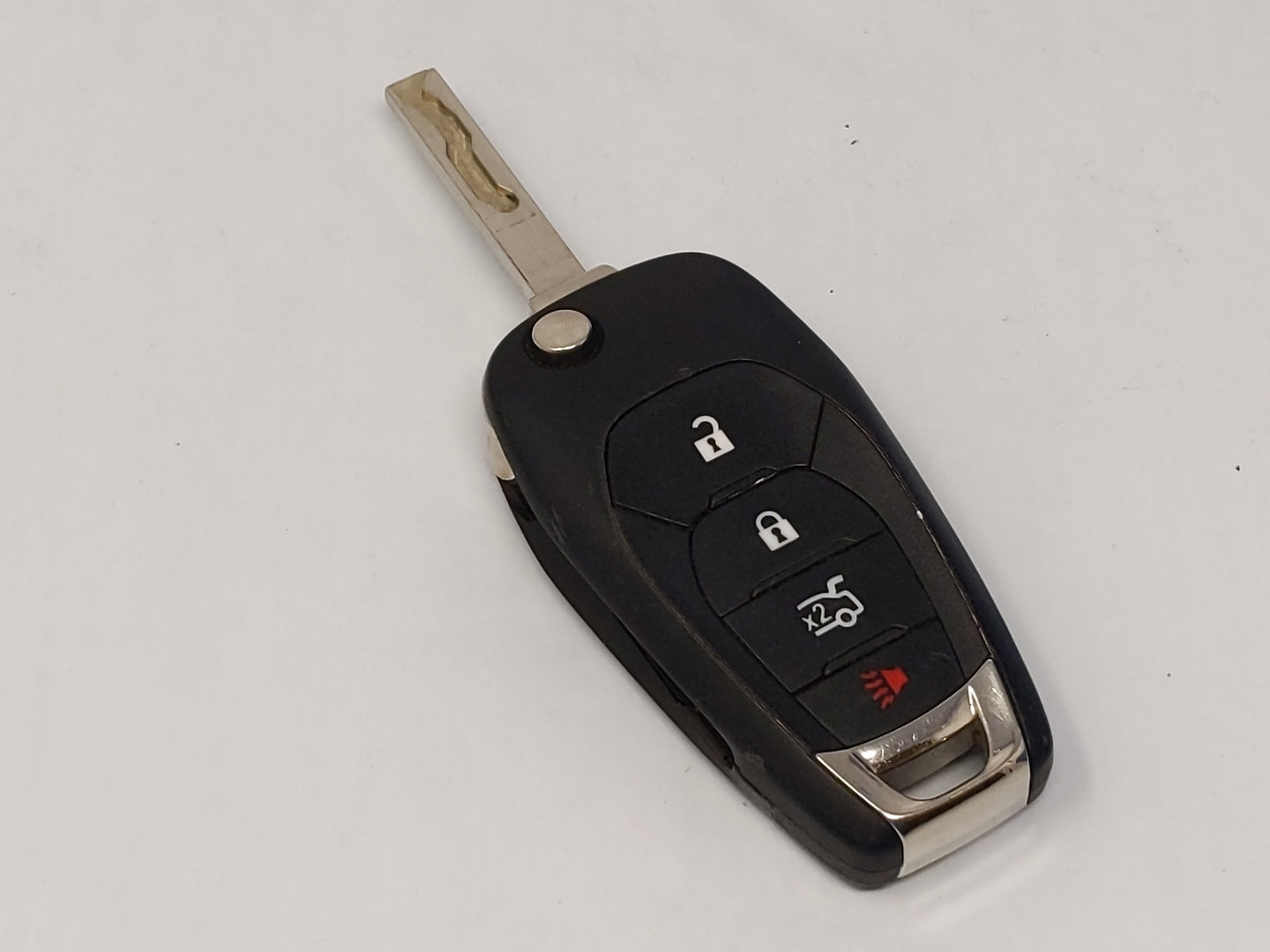 2016-2018 Chevrolet Cruze Keyless Entry Remote Lxp-T004 4 Buttons Car - Oemusedautoparts1.com