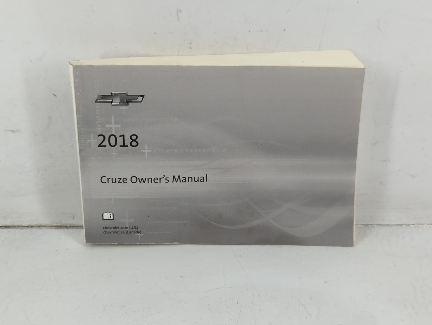 2018 Chevrolet Cruze Owners Manual Book Guide P/N:84042073 A OEM Used Auto Parts - Oemusedautoparts1.com