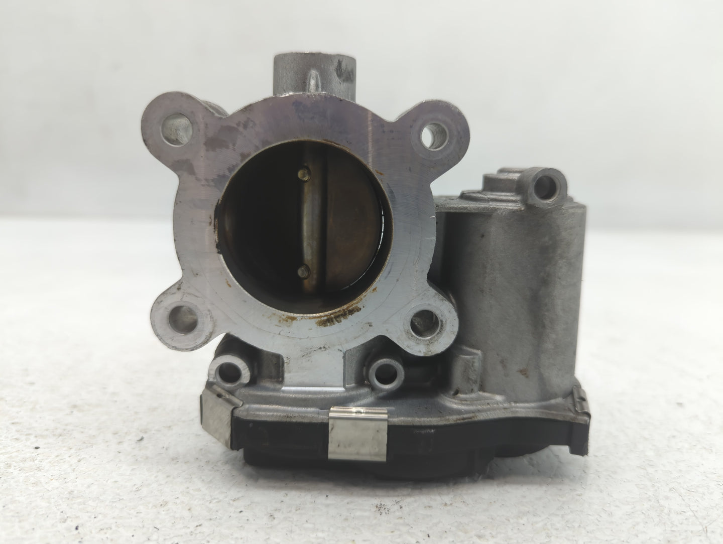 2017-2019 Chevrolet Cruze Throttle Body P/N:12671379AA Fits Fits 2016 2017 2018 2019 2020 2021 2022 OEM Used Auto Parts - Oe