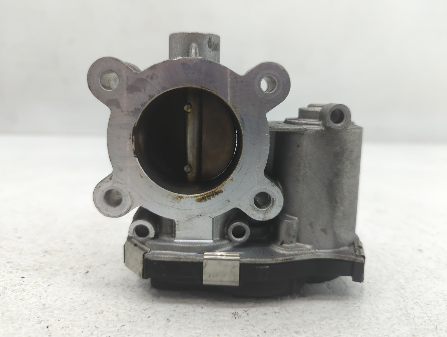 2017-2019 Chevrolet Cruze Throttle Body P/N:12671379AA Fits Fits 2016 2017 2018 2019 2020 2021 2022 OEM Used Auto Parts - Oe