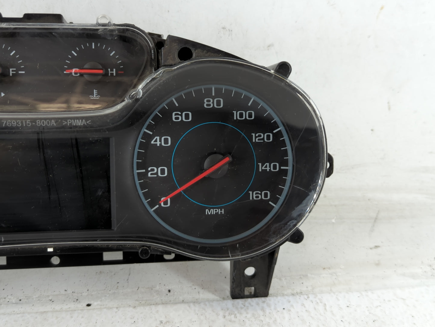 2018 Chevrolet Cruze Instrument Cluster Speedometer Gauges P/N:39084636 Fits OEM Used Auto Parts - Oemusedautoparts1.com