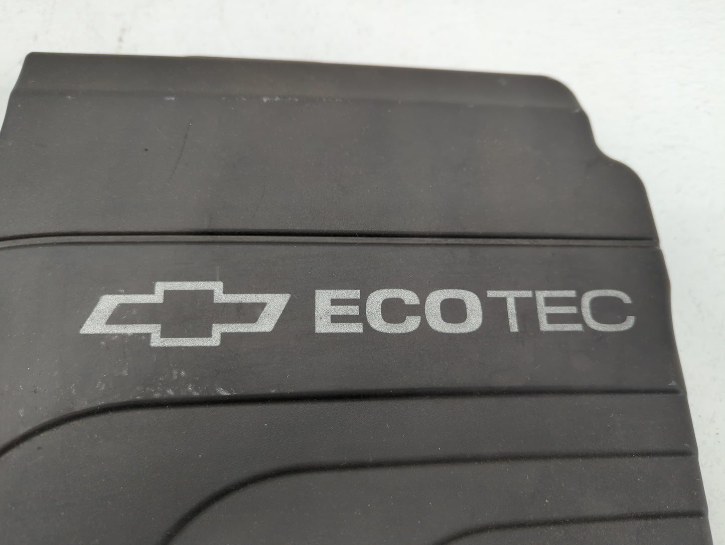 2018 Chevrolet Cruze Engine Cover - Oemusedautoparts1.com