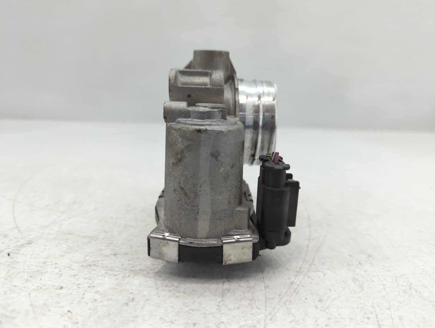 2017-2019 Chevrolet Cruze Throttle Body P/N:12671379AA Fits Fits 2016 2017 2018 2019 2020 2021 2022 OEM Used Auto Parts - Oe