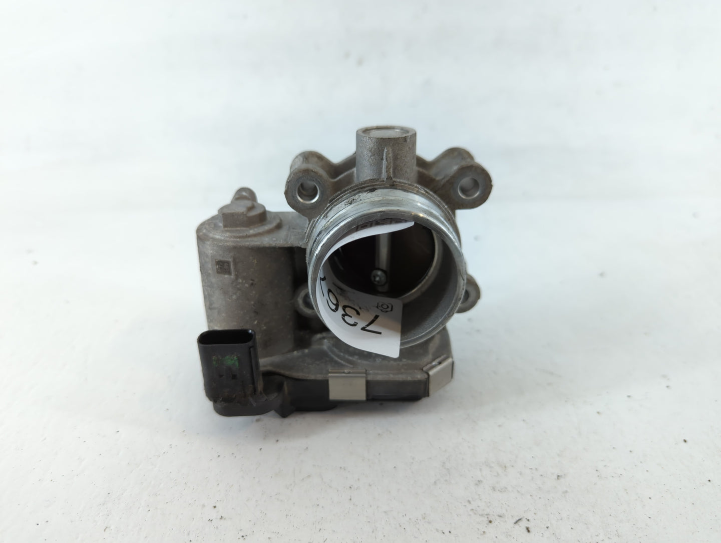2017-2019 Chevrolet Cruze Throttle Body P/N:12671379AA Fits Fits 2016 2017 2018 2019 2020 2021 2022 OEM Used Auto Parts - Oe