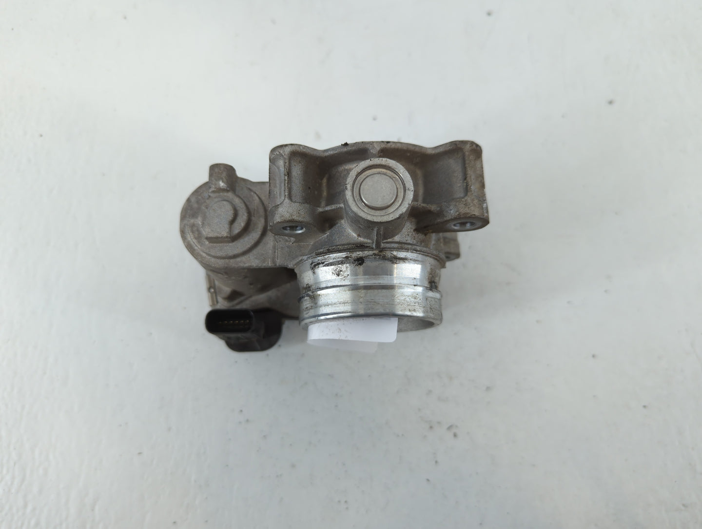 2017-2019 Chevrolet Cruze Throttle Body P/N:12671379AA Fits Fits 2016 2017 2018 2019 2020 2021 2022 OEM Used Auto Parts - Oe