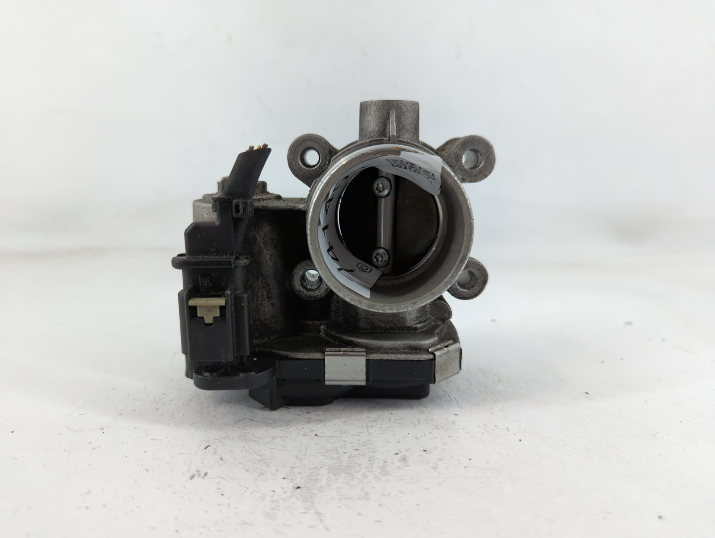 2017-2019 Chevrolet Cruze Throttle Body P/N:12671379AA Fits Fits 2016 2017 2018 2019 2020 2021 2022 OEM Used Auto Parts - Oe