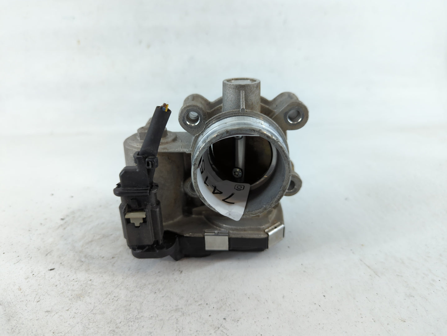2017-2019 Chevrolet Cruze Throttle Body P/N:12671379AA Fits Fits 2016 2017 2018 2019 2020 2021 2022 OEM Used Auto Parts - Oe