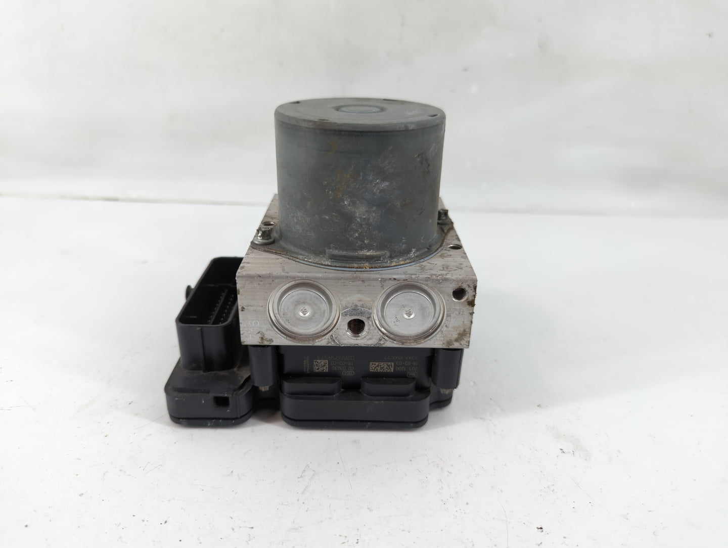 2018 Chevrolet Cruze ABS Pump Control Module Replacement Fits OEM Used Auto Parts - Oemusedautoparts1.com