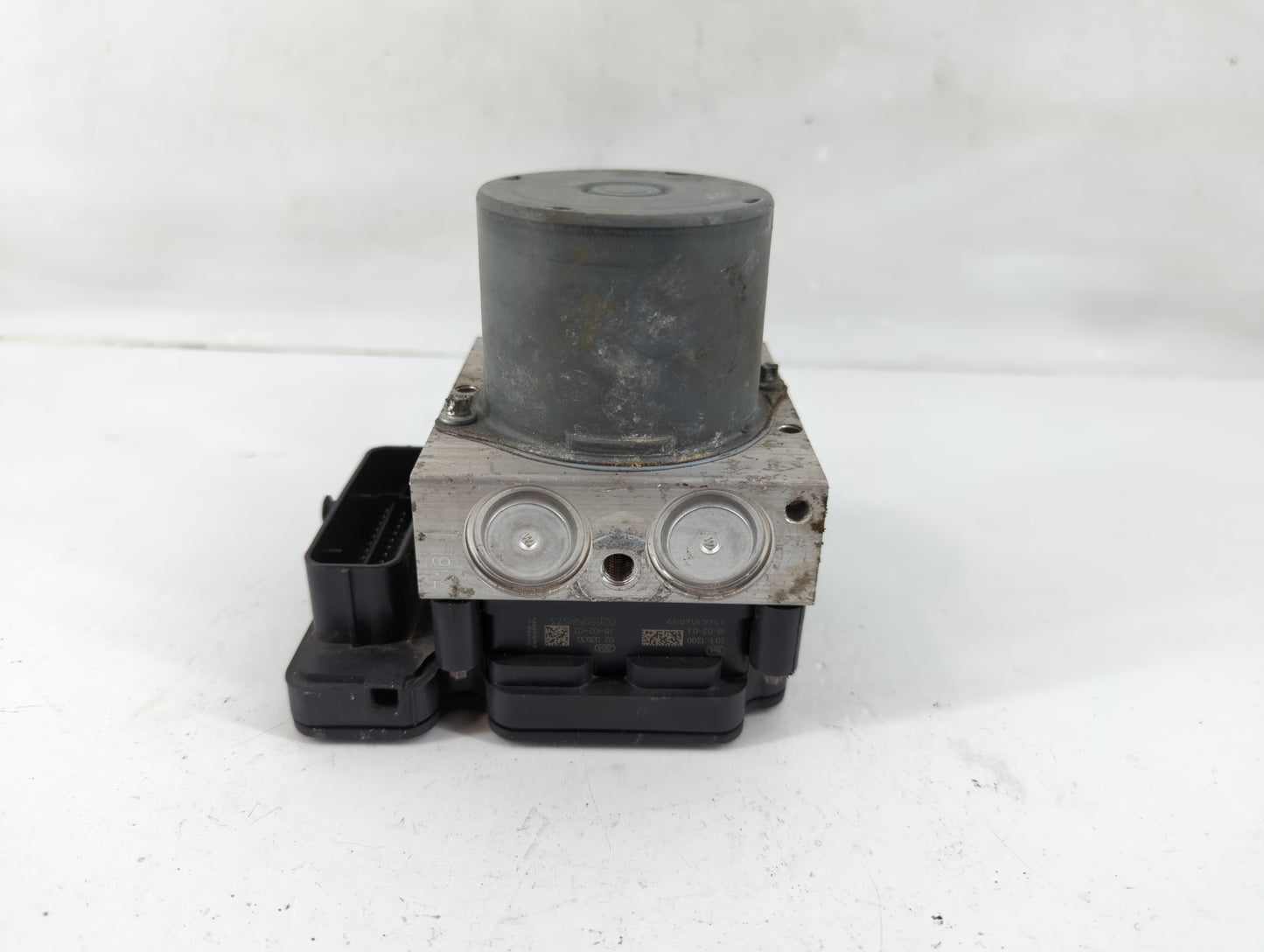 2018 Chevrolet Cruze ABS Pump Control Module Replacement Fits OEM Used Auto Parts - Oemusedautoparts1.com