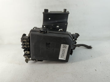 2018 Chevrolet Cruze Fusebox Fuse Box Panel Relay Module P/N:42571925 Fits OEM Used Auto Parts - Oemusedautoparts1.com