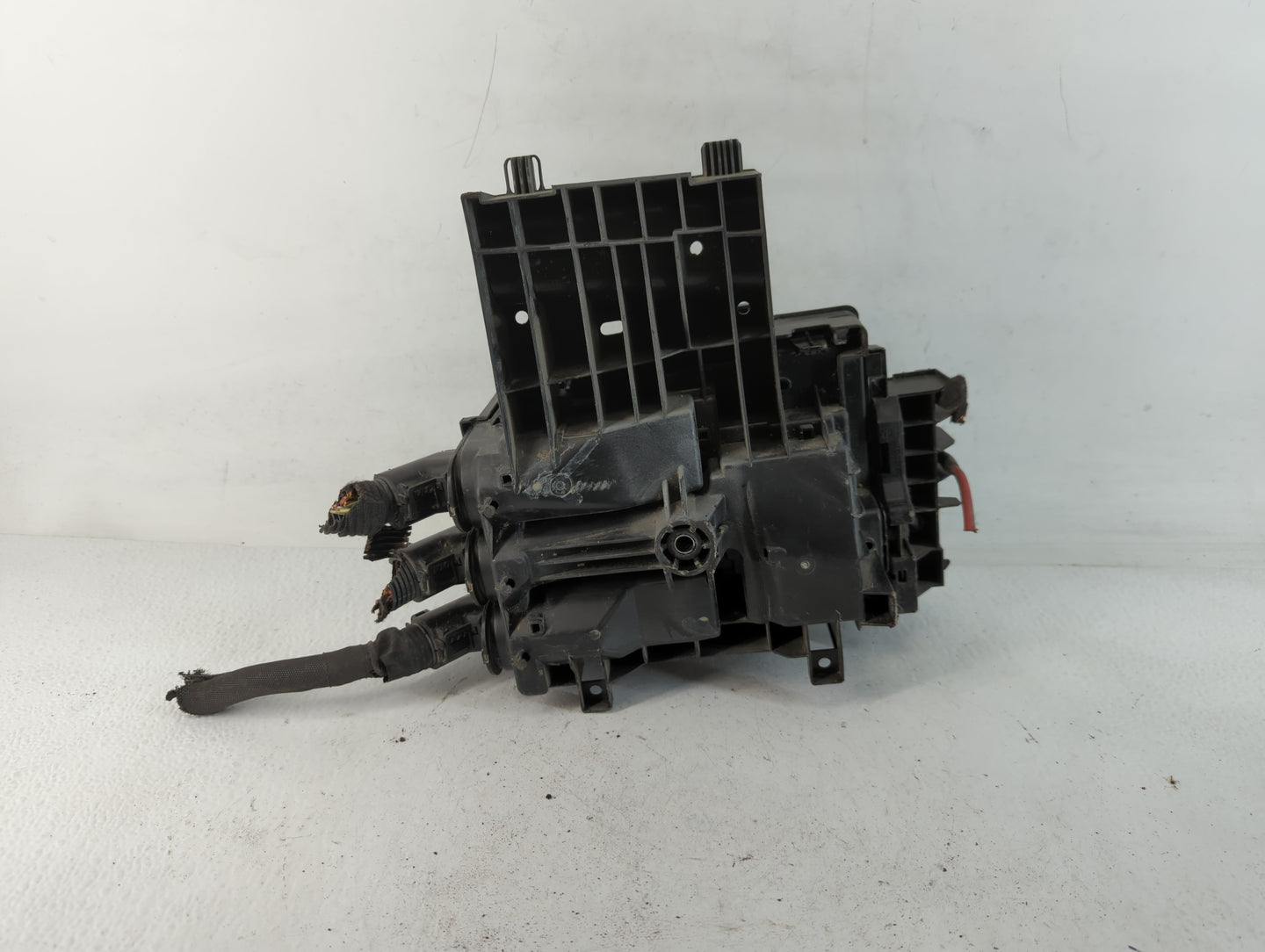 2018 Chevrolet Cruze Fusebox Fuse Box Panel Relay Module P/N:42571925 Fits OEM Used Auto Parts - Oemusedautoparts1.com