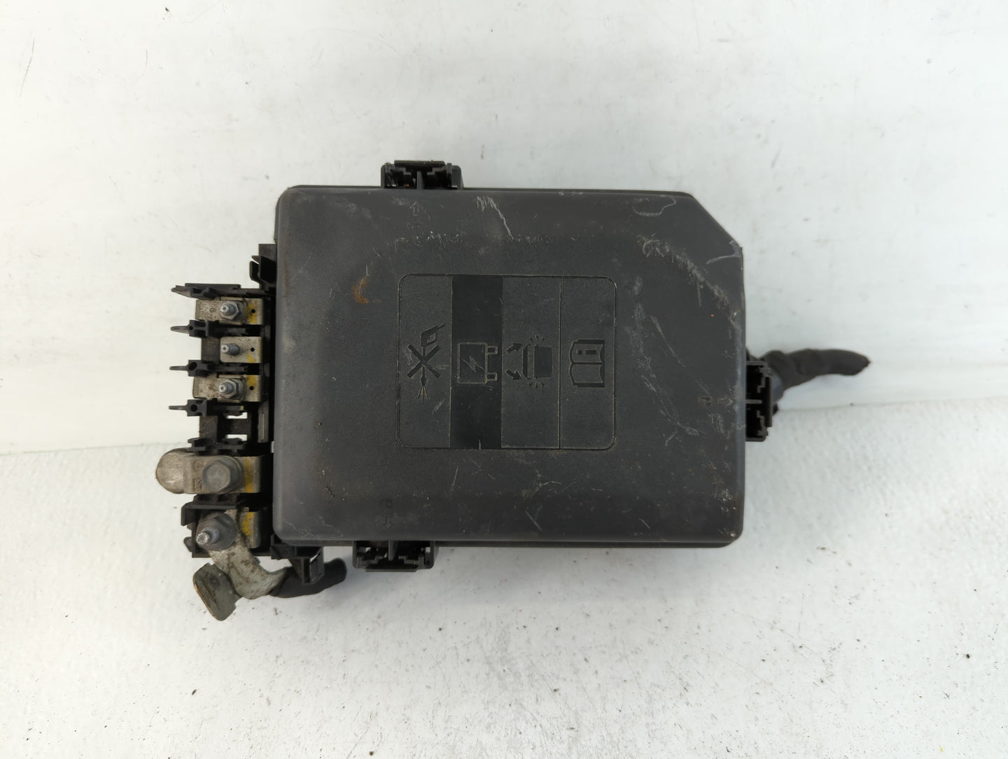 2016-2018 Chevrolet Cruze Fusebox Fuse Box Panel Relay Module P/N:42571924 Fits Fits 2016 2018 OEM Used Auto Parts - Oemused