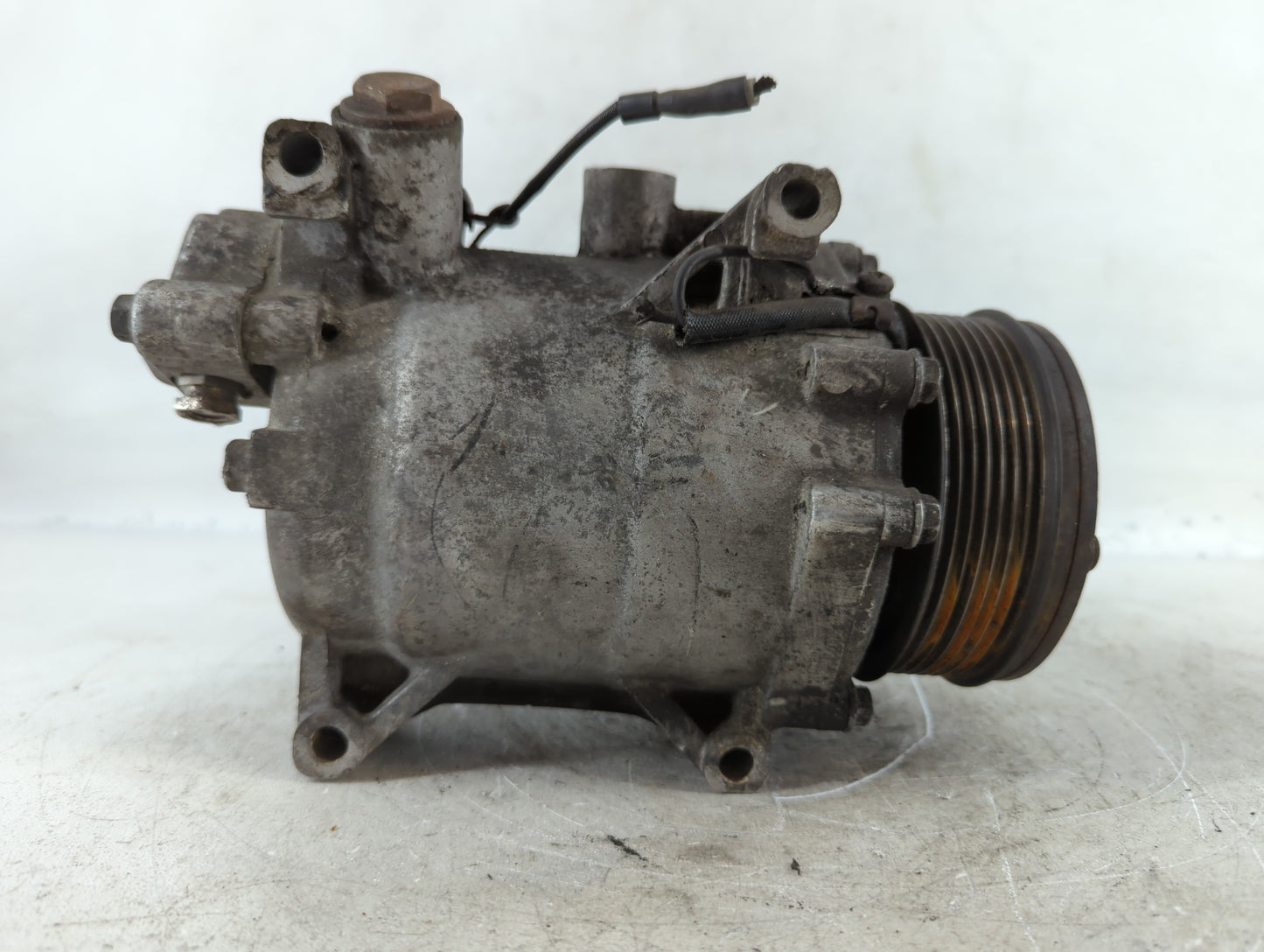 2016-2018 Chevrolet Cruze Air Conditioning A/c Ac Compressor Oem - Oemusedautoparts1.com