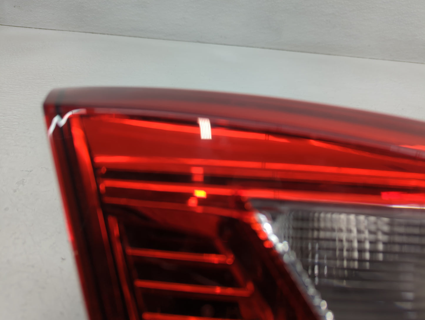 2017-2019 Chevrolet Cruze Tail Light Assembly Driver Left OEM P/N:8422622617286 Fits Fits 2017 2018 2019 OEM Used Auto Parts