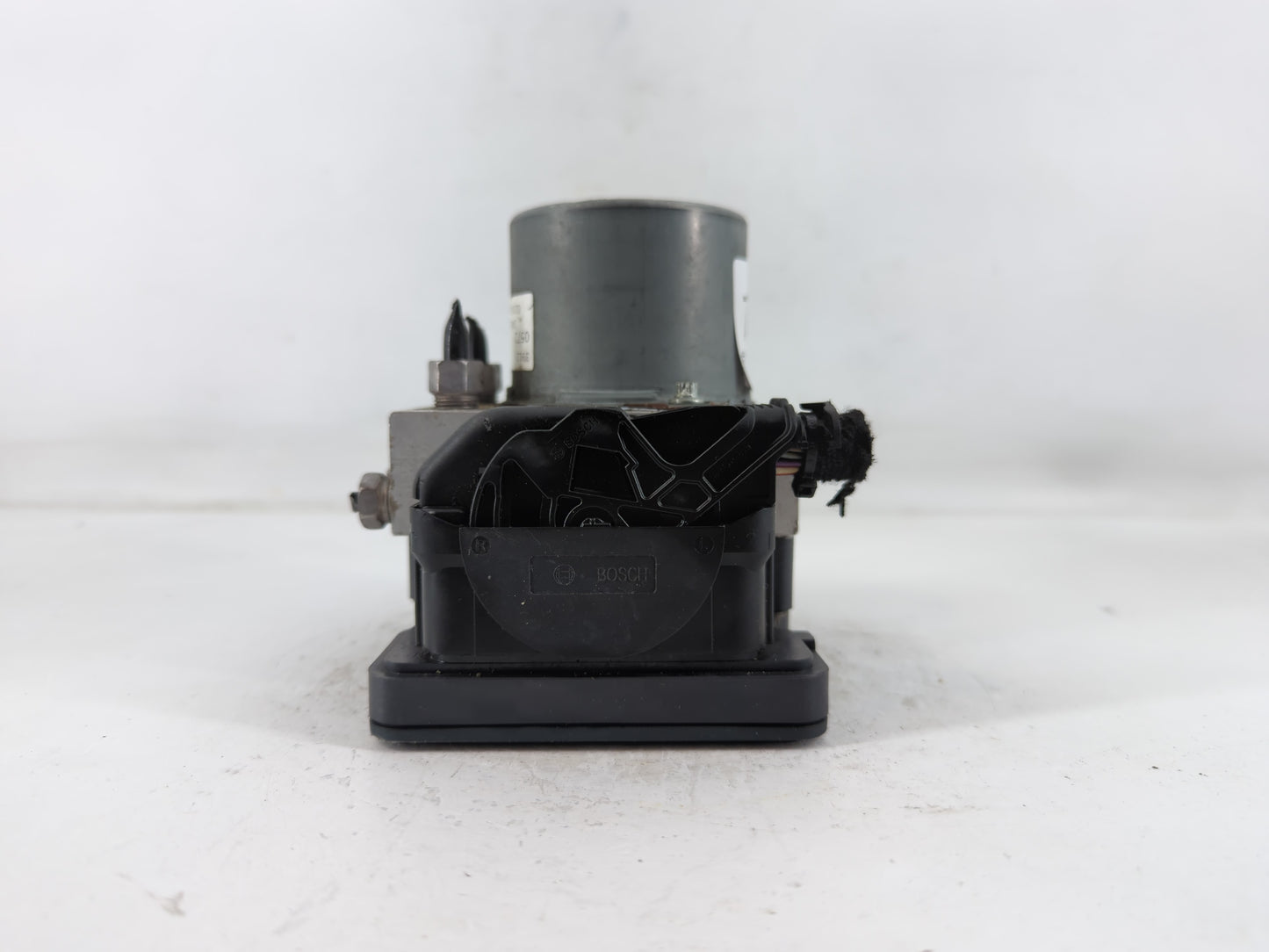 2018 Chevrolet Cruze ABS Pump Control Module Replacement P/N:39120572 Fits OEM Used Auto Parts - Oemusedautoparts1.com