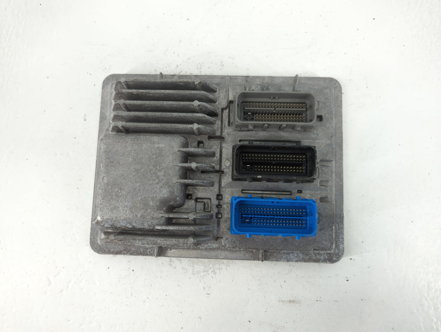 2017-2019 Chevrolet Cruze PCM Engine Control Computer ECU ECM PCU OEM P/N:12692038 Fits Fits 2017 2018 2019 2020 2021 2022 O
