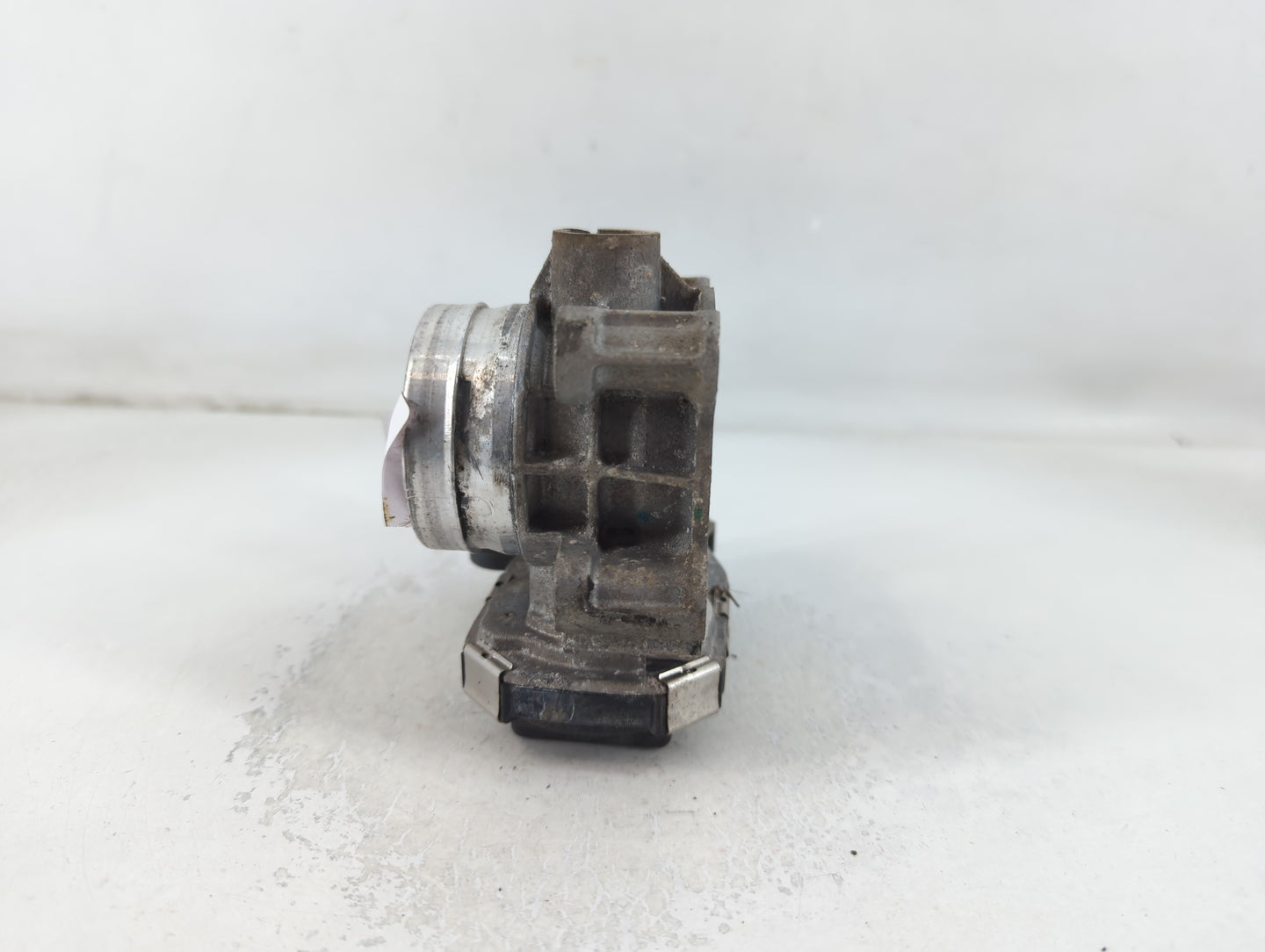 2017-2019 Chevrolet Cruze Throttle Body P/N:12671379AA Fits Fits 2016 2017 2018 2019 2020 2021 2022 OEM Used Auto Parts - Oe