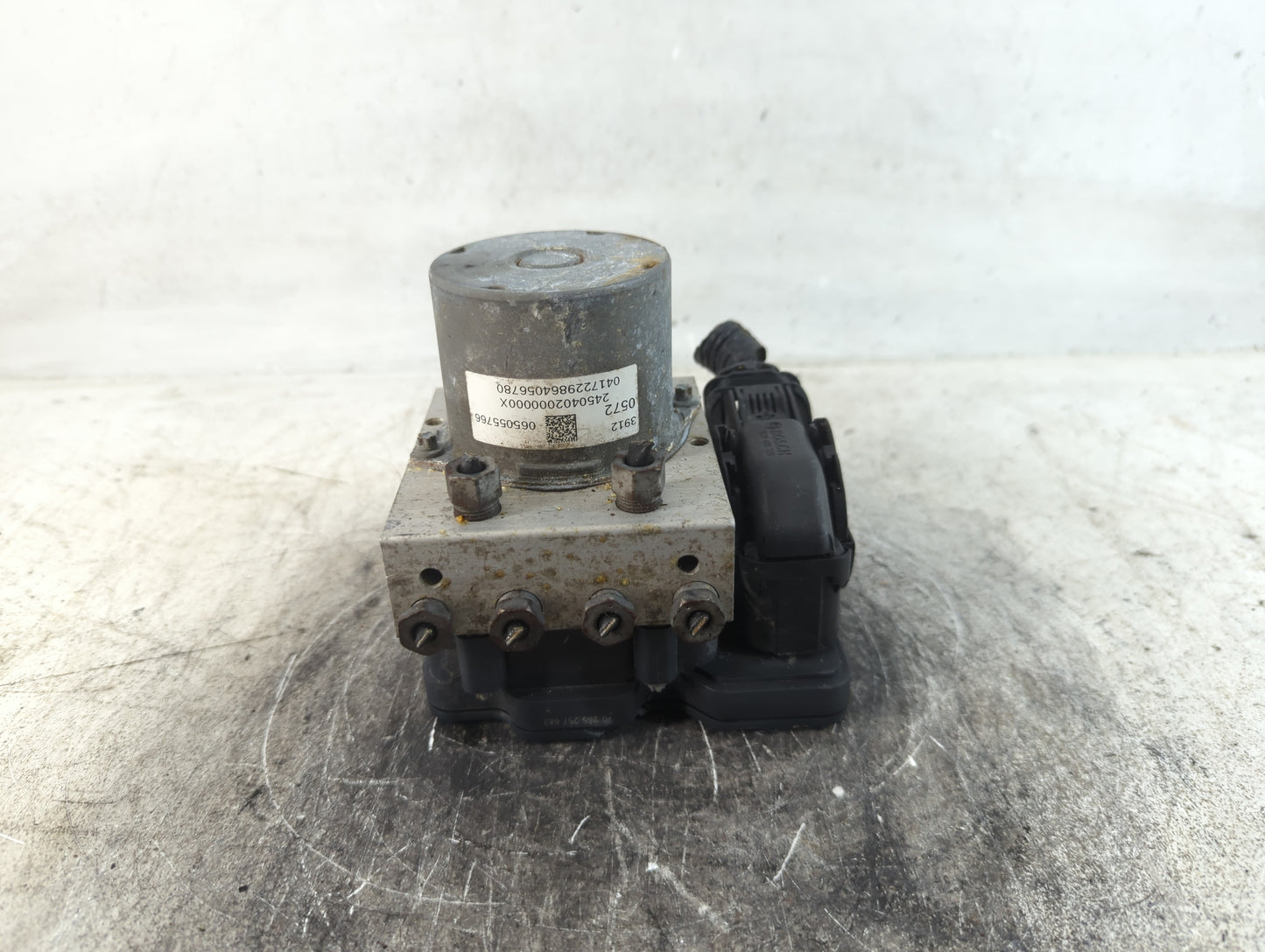 2018 Chevrolet Cruze ABS Pump Control Module Replacement P/N:065055766 3912 0572 Fits OEM Used Auto Parts - Oemusedautoparts