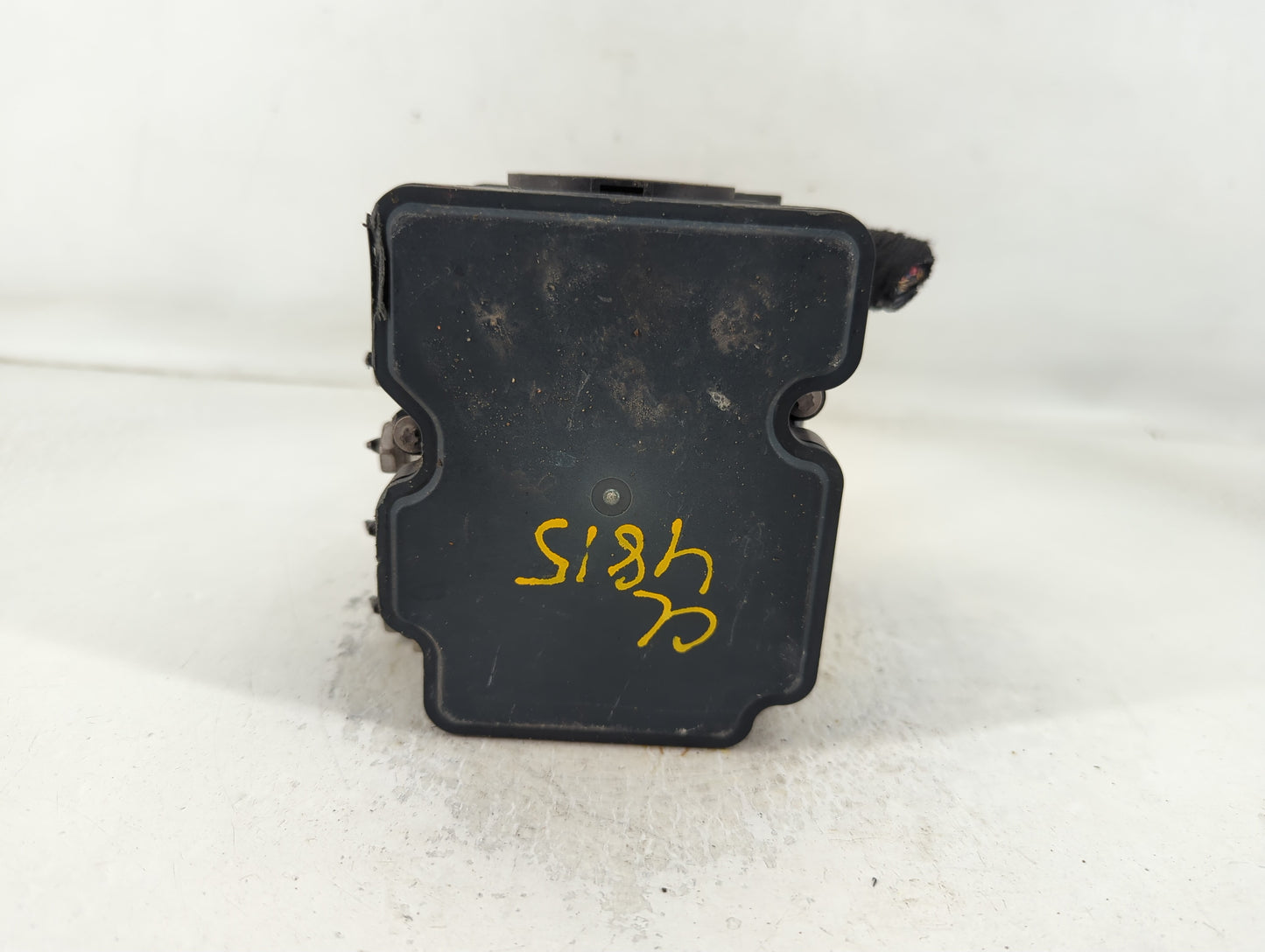 2018 Chevrolet Cruze ABS Pump Control Module Replacement P/N:39120572 Fits OEM Used Auto Parts - Oemusedautoparts1.com