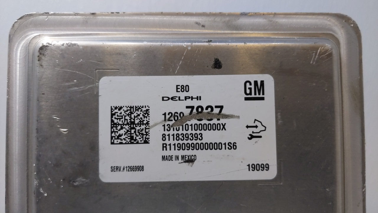 2017-2018 Chevrolet Cruze PCM Engine Control Computer ECU ECM PCU OEM P/N:12680876 12677677, 12692812 Fits Fits 2017 2018 20