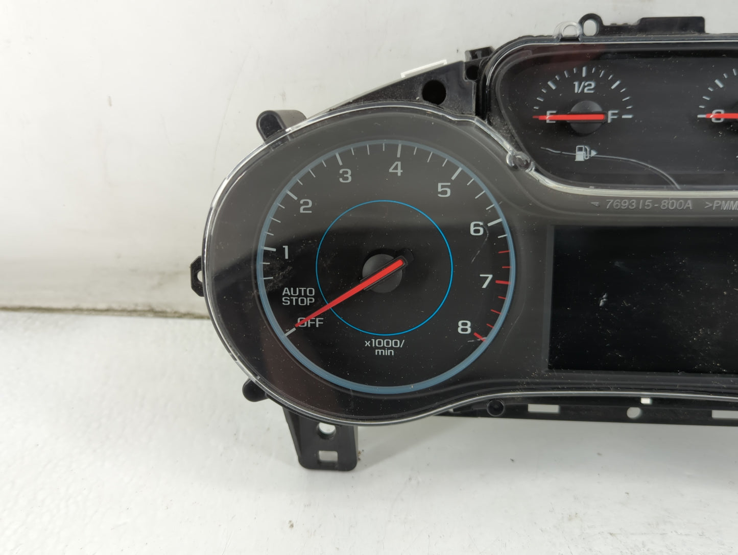 2017-2018 Chevrolet Cruze Instrument Cluster Speedometer Gauges P/N:39084636 Fits Fits 2017 2018 OEM Used Auto Parts - Oemus