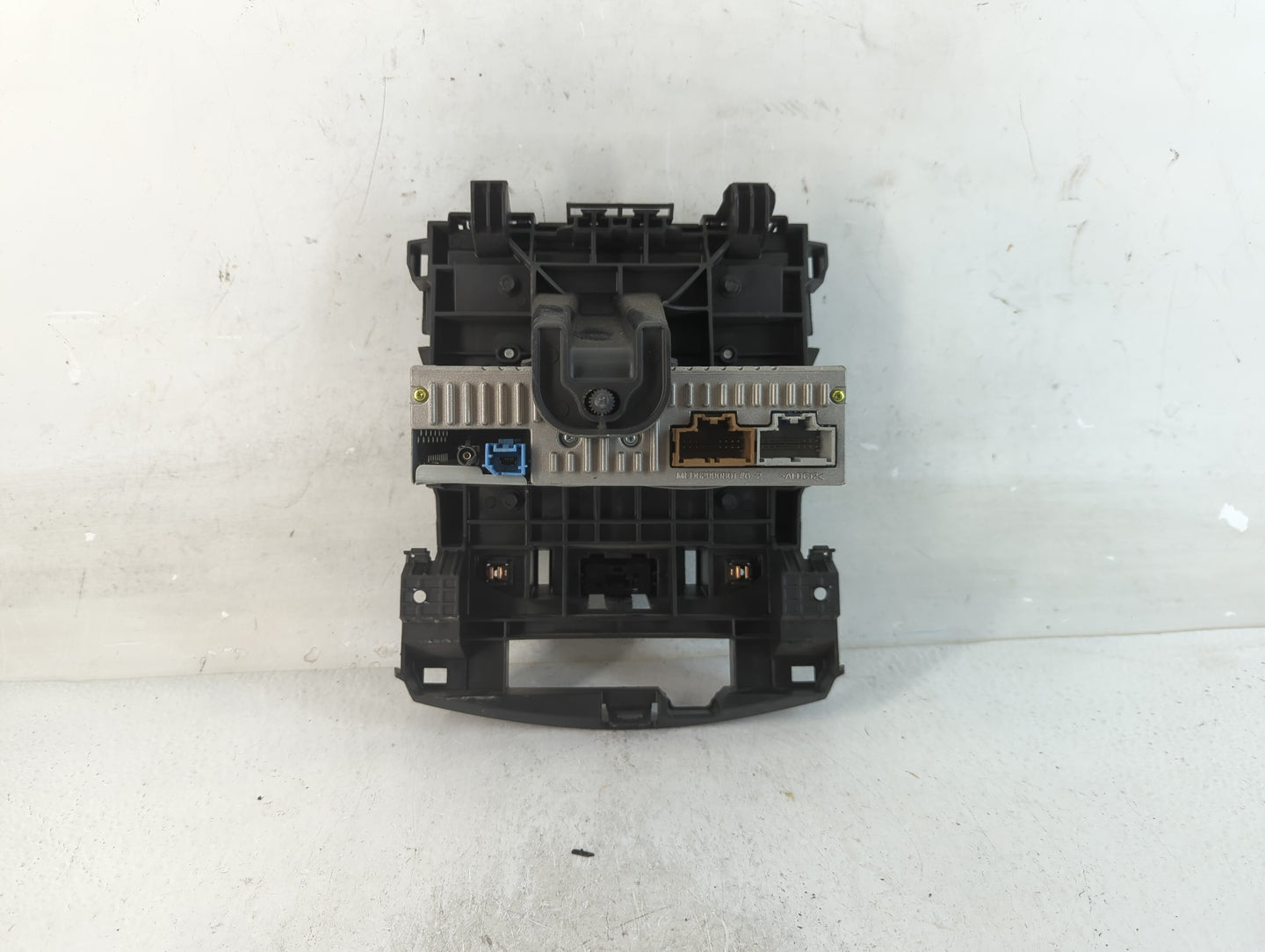 2017-2018 Chevrolet Cruze Radio AM FM Cd Player Receiver Replacement P/N:7310500000 Fits Fits 2017 2018 2019 2020 2021 OEM U