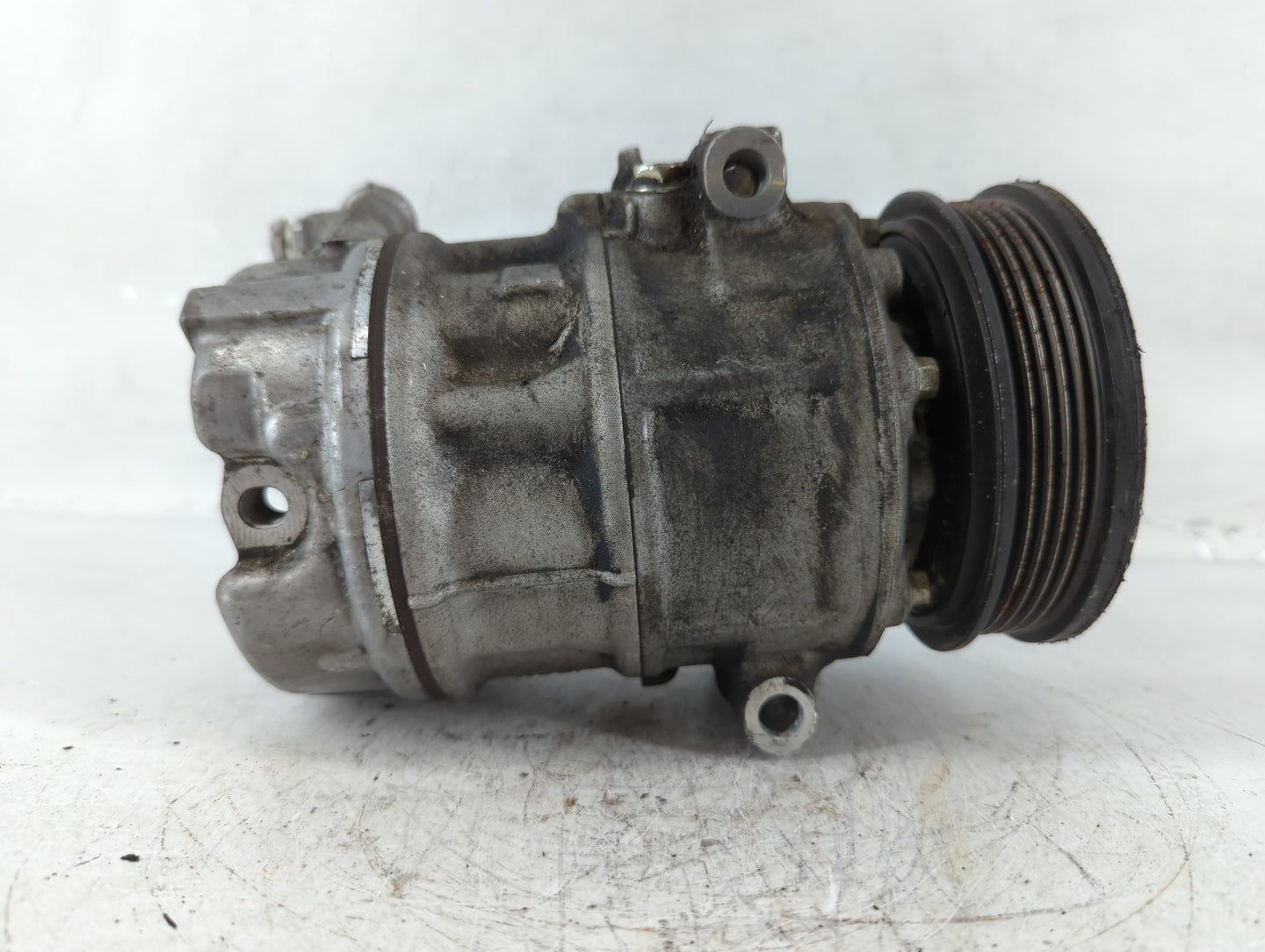 2016-2018 Chevrolet Cruze Air Conditioning A/c Ac Compressor Oem - Oemusedautoparts1.com