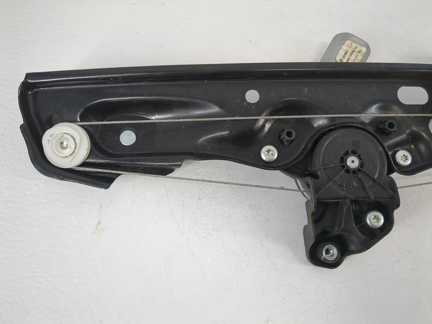 2016-2019 Chevrolet Cruze Window Regulator Right Passenger Rear 943597 - Oemusedautoparts1.com
